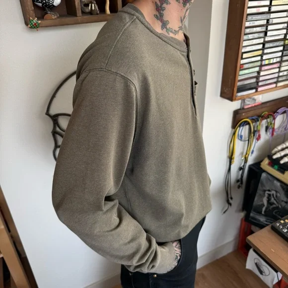 Carhartt Winter Moss Cropped Boxy L/S Henley Pocket Tee K128 G39 ~ Size S - Picture 2 of 6